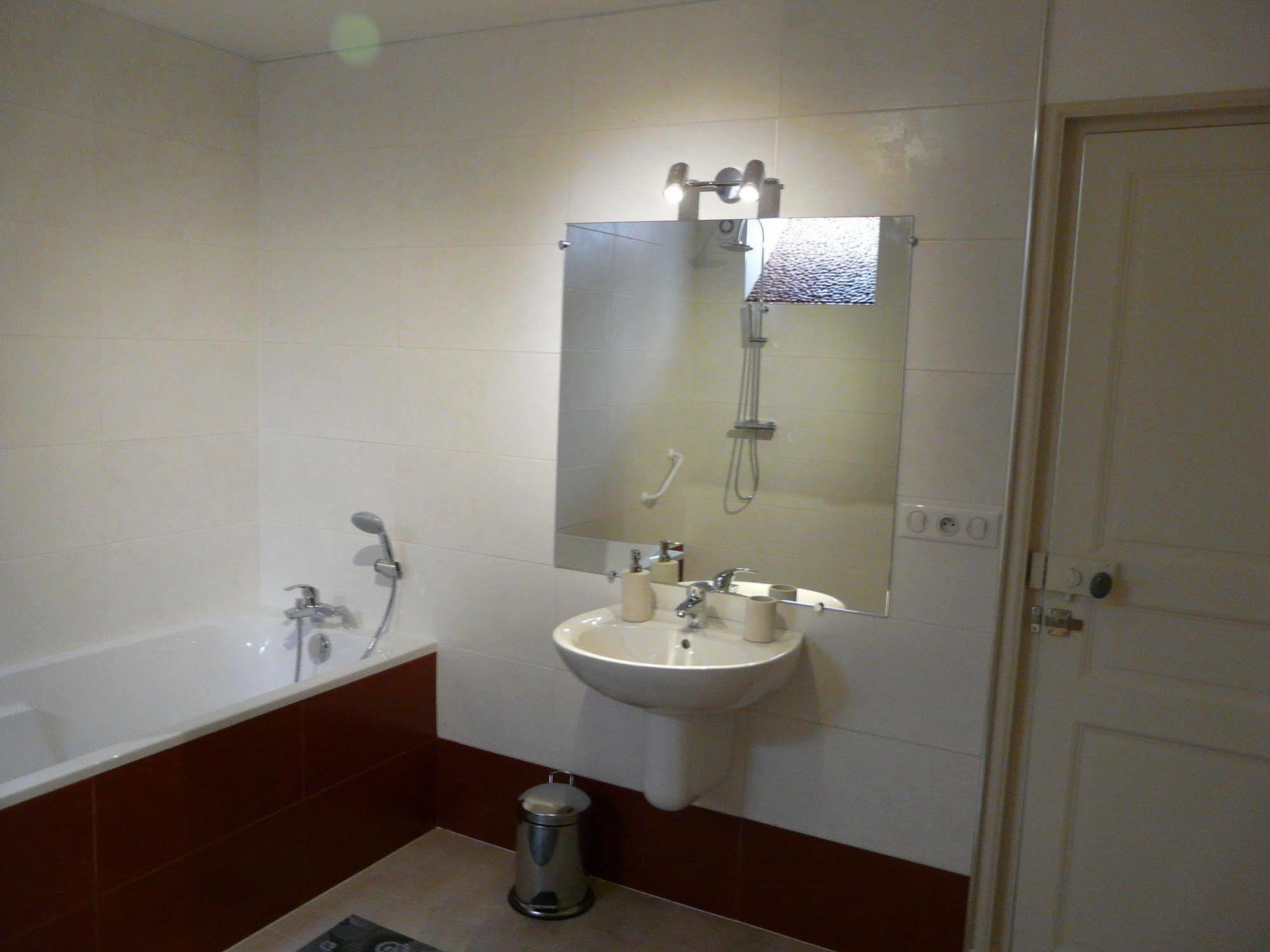 Bed and Breakfast La Promenade En Champagne Mussy-sur-Seine Esterno foto