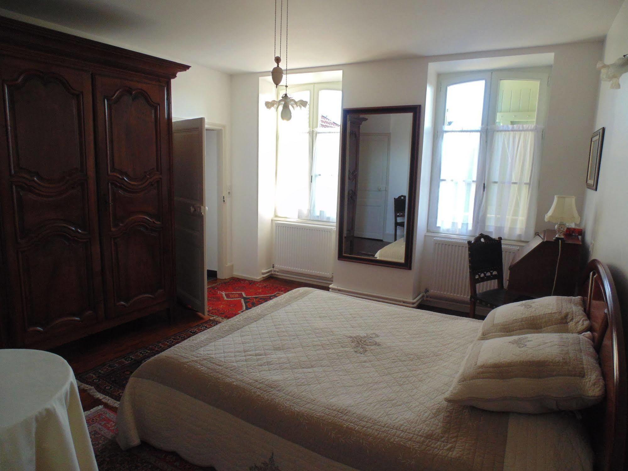 Bed and Breakfast La Promenade En Champagne Mussy-sur-Seine Esterno foto