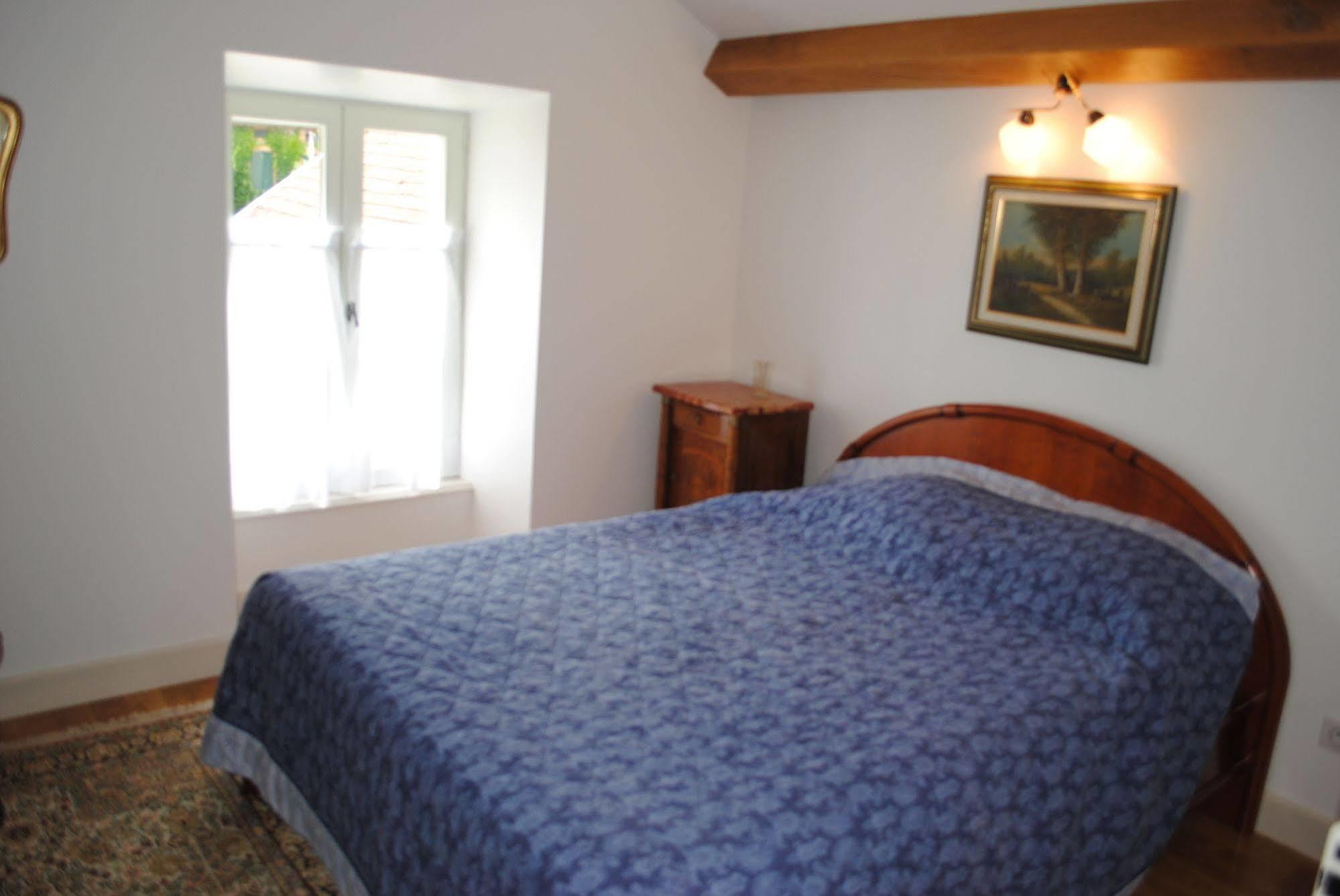 Bed and Breakfast La Promenade En Champagne Mussy-sur-Seine Esterno foto