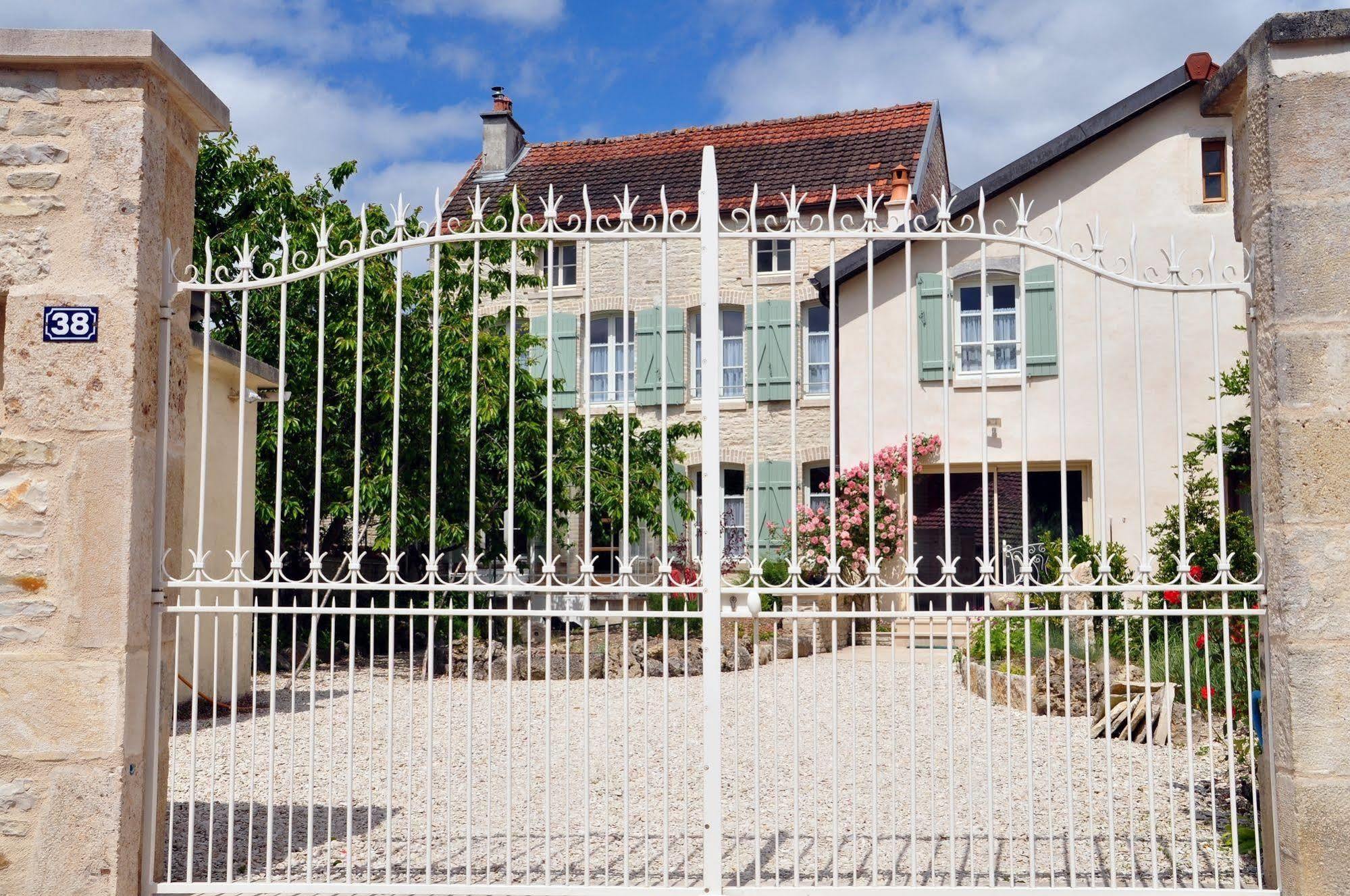 Bed and Breakfast La Promenade En Champagne Mussy-sur-Seine Esterno foto